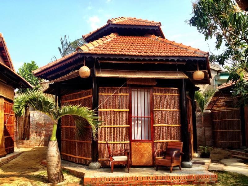 Under The Coconut Tree Hotel Hoi An Exterior photo